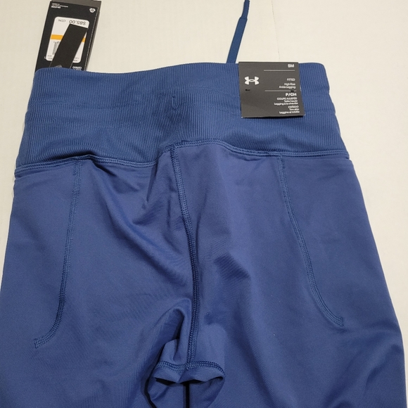 Under Armour Fitted High Rise Ankle Leggings sz M - Picture 3 of 8
